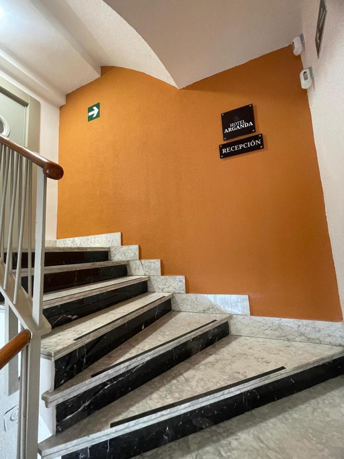 Hotel Arganda Арганда-дель-Рей Экстерьер фото