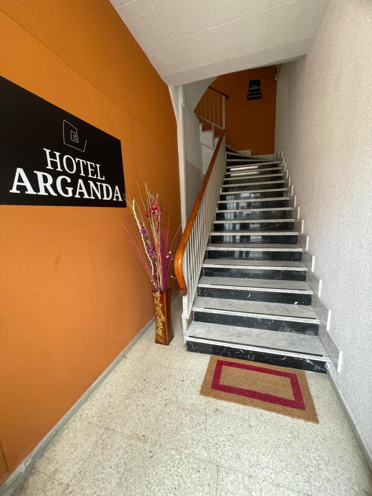 Hotel Arganda Арганда-дель-Рей Экстерьер фото