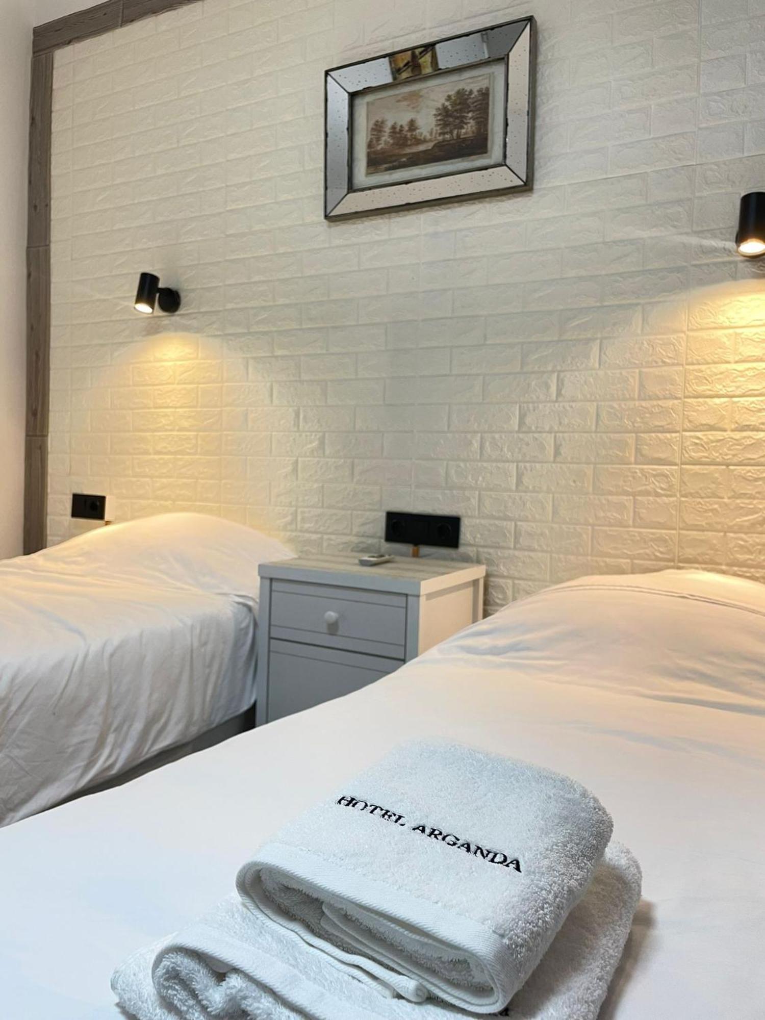 Hotel Arganda Арганда-дель-Рей Экстерьер фото